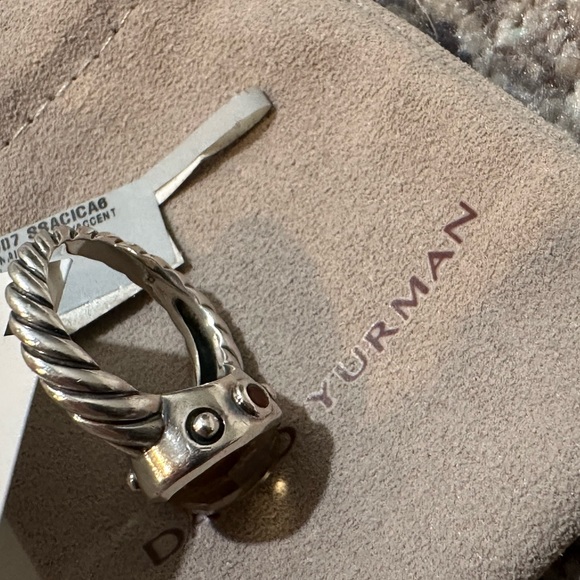 David Yurman Oval Renaissance Ring - Citrine w/Carnelian Accents - Picture 8 of 17